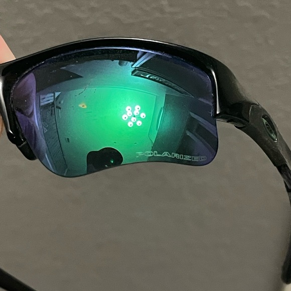 2 pair of polarized Oakley sunglasses - Picture 7 of 10